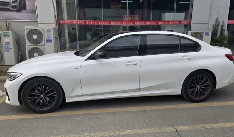 
								BMW 3 Series 2020 325Li M Sport Night Edition Package full									