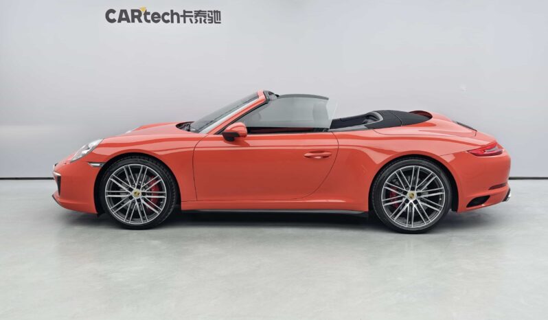 
								Porsche 911 2019 Carrera 4S Cabriolet 3.0T full									