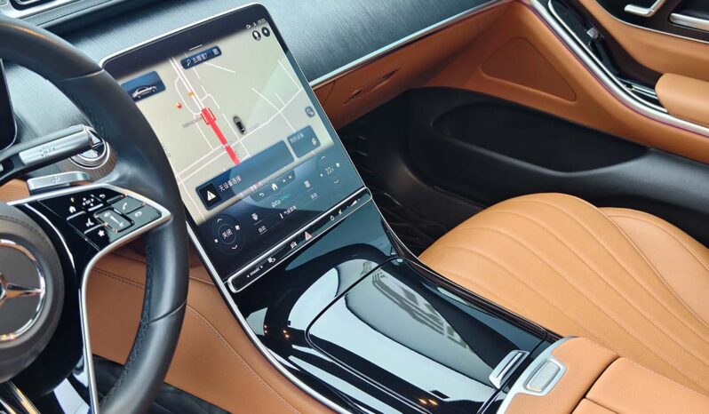 
								Mercedes-Benz S-Class 2022 Facelift S400L Business Edition full									