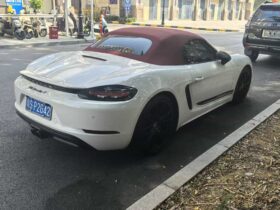 Porsche 718 2019 Boxster T 2.0T