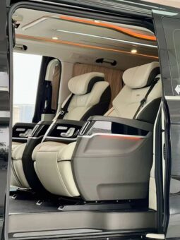 
										2023 Mercedes-Benz Vito 2.0T with Aines-branded business interior full									
