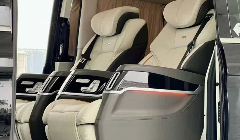 
								2023 Mercedes-Benz Vito 2.0T with Aines-branded business interior full									
