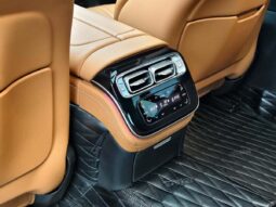 
										Mercedes-Benz S-Class 2022 Facelift S400L Business Edition full									