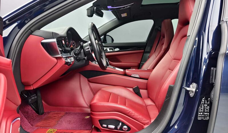 
								Porsche Panamera 2020 Model Year Panamera 10th Anniversary Edition 2.9T full									