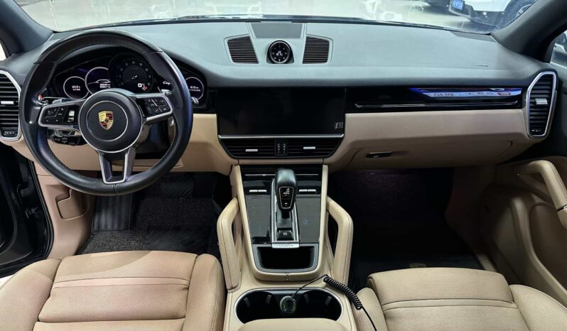 
								Porsche Cayenne 2019 Cayenne 3.0T full									