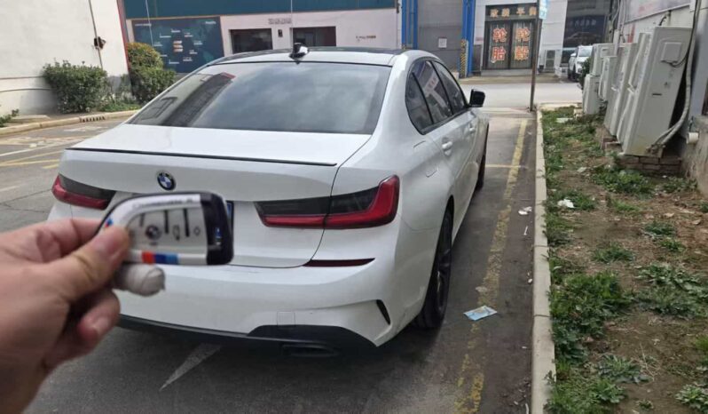 
								BMW 3 Series 2020 325Li M Sport Night Edition Package full									