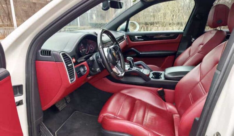 
								Porsche Cayenne 2021 Model Cayenne 3.0T full									