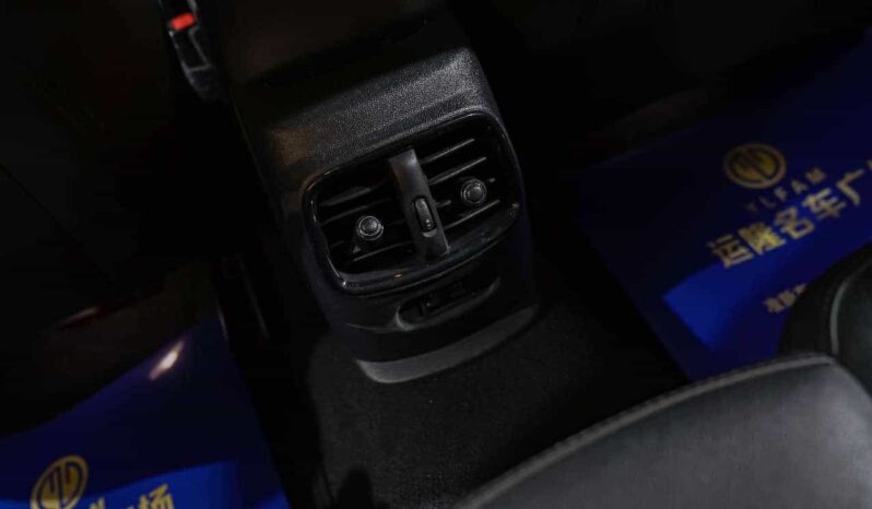 
								MINI CLUBMAN 2018 Model 2.0T COOPER S Artist Edition full									