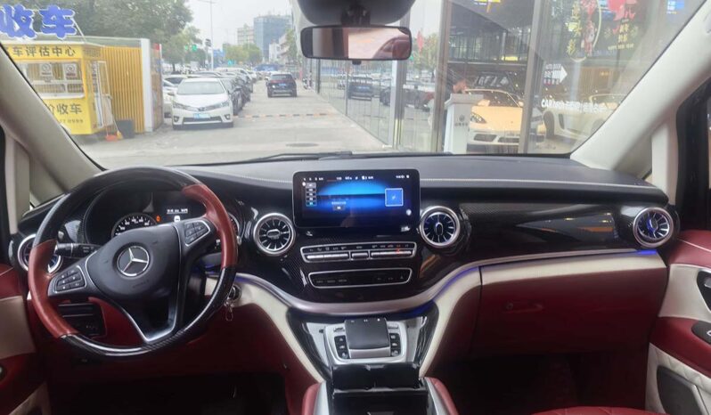 
								Mercedes-Benz Vito 2021 2.0T Business Edition 7-Seater full									