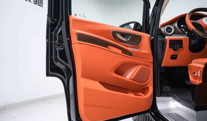 
								Mercedes-Benz Vito 2021 2.0T Business Edition 7-Seater full									