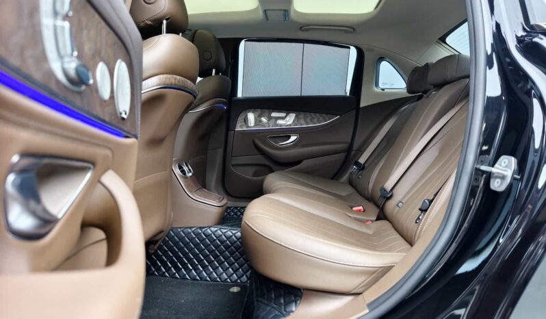 
								Mercedes-Benz E-Class 2023 E300L Luxury Edition full									