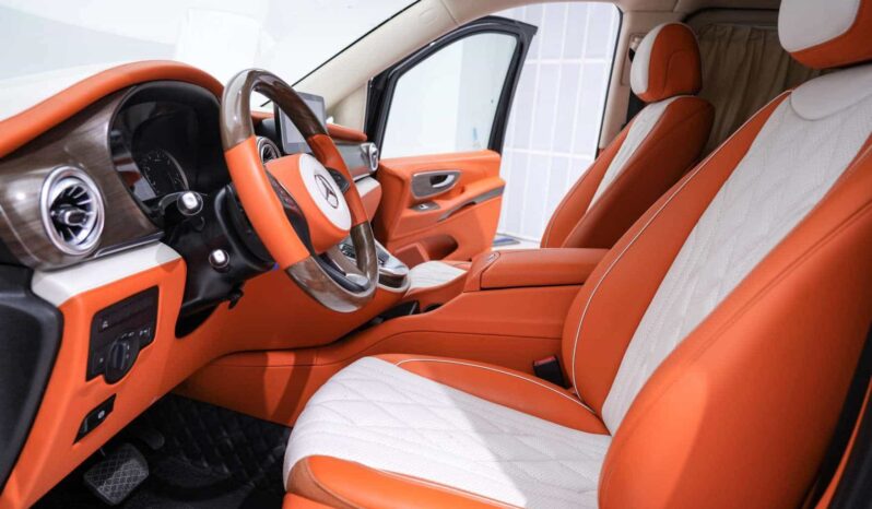 
								Mercedes-Benz Vito 2021 2.0T Business Edition 7-Seater full									