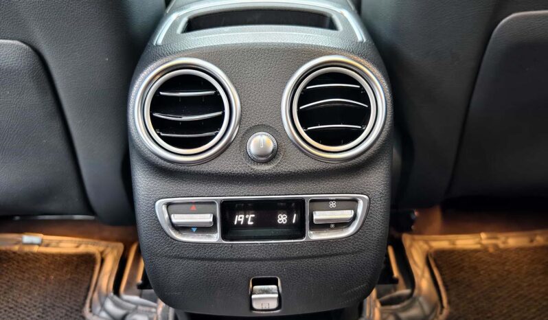 
								Mercedes-Benz GLC 2022 Facelift GLC300 L 4MATIC Sport Edition full									