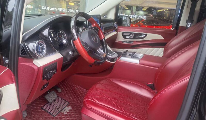 
								Mercedes-Benz Vito 2021 2.0T Business Edition 7-Seater full									