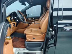 
										Mercedes-Benz V-Class 2023 V260L High Roof Custom Edition full									