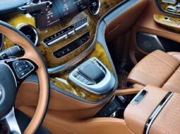 
										Mercedes-Benz V-Class 2023 V260L High Roof Custom Edition full									