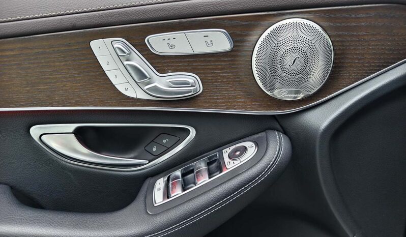 
								Mercedes-Benz GLC 2021 GLC300L 4MATIC Sport Edition full									