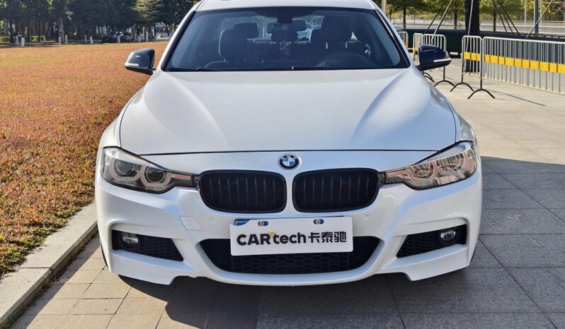 
								BMW 3 Series 2019 320LiM Sport Night Edition full									