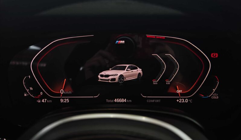 
								BMW 5 Series 2021 530Li Luxury M Sport Package full									