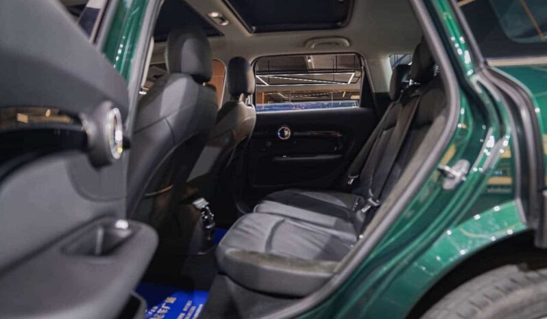 
								MINI CLUBMAN 2018 Model 2.0T COOPER S Artist Edition full									