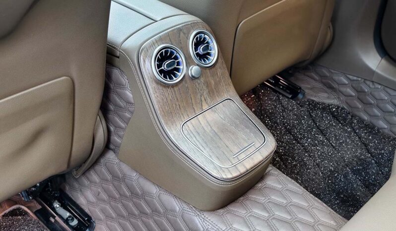 
								Mercedes-Benz E-Class 2023 E300L Luxury Edition full									