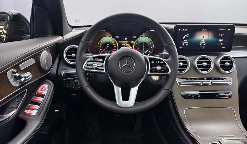 
								Mercedes-Benz GLC 2021 GLC300L 4MATIC Sport Edition full									