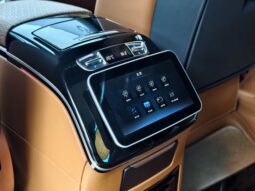 
										Mercedes-Benz V-Class 2023 V260L High Roof Custom Edition full									