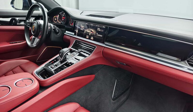 
								Porsche Panamera 2017 Model Panamera 4 Executive Long Wheelbase 3.0T full									