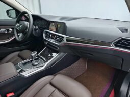 
										BMW 3 Series 2020 325LiM Sport Package full									