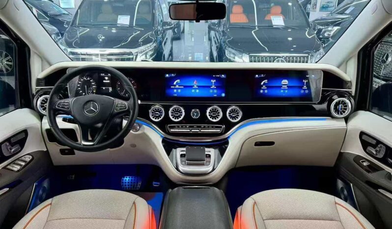 
								2023 Mercedes-Benz Vito 2.0T with Aines-branded business interior full									