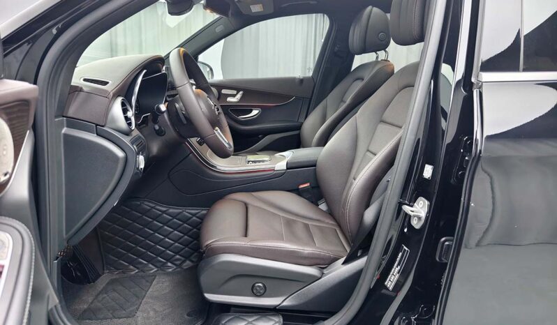 
								Mercedes-Benz GLC 2021 GLC300L 4MATIC Sport Edition full									