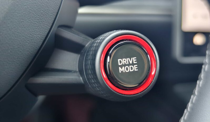 
								Xiaomi SU7 2024 Rear-Wheel Drive Ultra-Long Range Premium Intelligent Driving Pro Edition full									