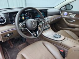 
										Mercedes-Benz E-Class 2023 E300L Luxury Edition full									