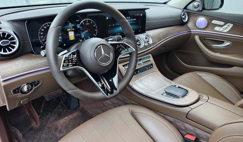 
								Mercedes-Benz E-Class 2023 E300L Luxury Edition full									