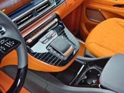 
										Mercedes-Benz Vito 2025 2.0T Business Edition 7-Seater full									