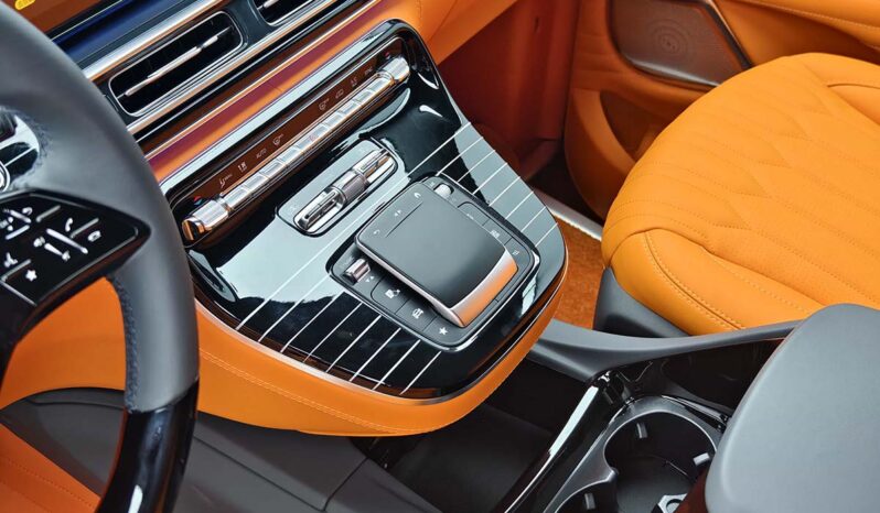 
								Mercedes-Benz Vito 2025 2.0T Business Edition 7-Seater full									