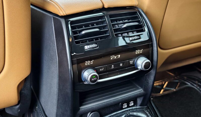 
								BMW 6 Series GT 2021 630i Luxury Design Package full									