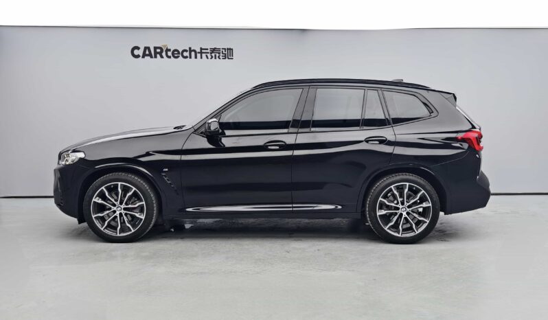 
								BMW X3 2022 xDrive30i Leading Edition M Night Package full									