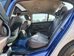 
										BMW 3 Series 2019 320LiM Sport Night Edition full									