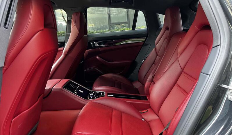 
								Porsche Panamera 2023 Model Panamera 2.9T full									