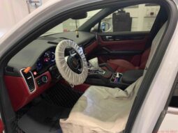 
										Porsche Cayenne 2019 Cayenne 3.0T full									