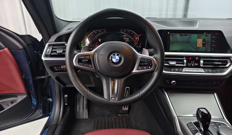 
								BMW 4 Series 2022 Facelift 425iM Sport Night Edition Package full									