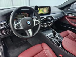 
										BMW 5 Series 2021 530Li Luxury M Sport Package full									
