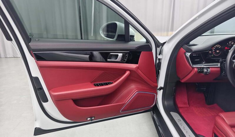 
								Porsche Panamera 2017 Model Panamera 4 Executive Long Wheelbase 2.9T full									