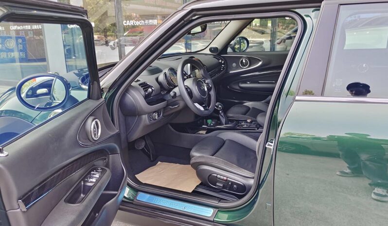 
								MINI CLUBMAN 2018 Model 2.0T COOPER S Artist Edition full									