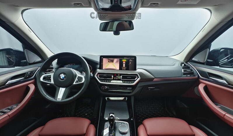 
								BMW X3 2022 xDrive30i Leading Edition M Night Package full									