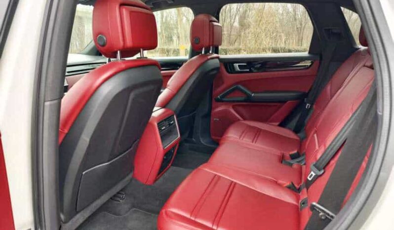 
								Porsche Cayenne 2021 Model Cayenne 3.0T full									