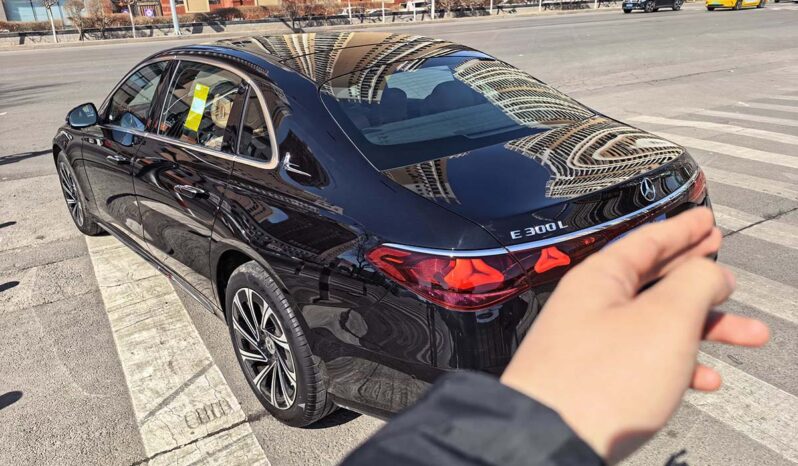 
								Mercedes-Benz E-Class 2024 Facelift E300L Luxury Edition full									