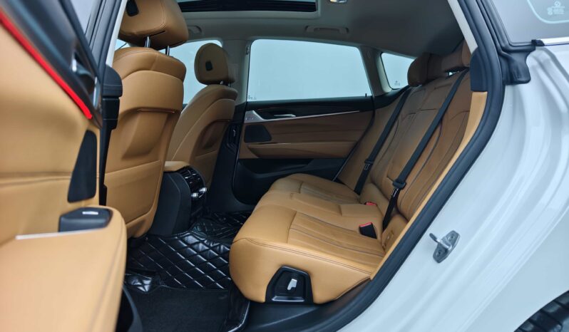 
								BMW 6 Series GT 2021 630i Luxury Design Package full									
