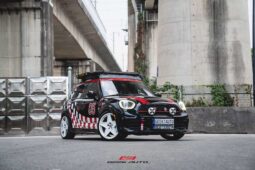 
										MINI JCW COUNTRYMAN 20212.0T JOHN COOPER WORKS full									